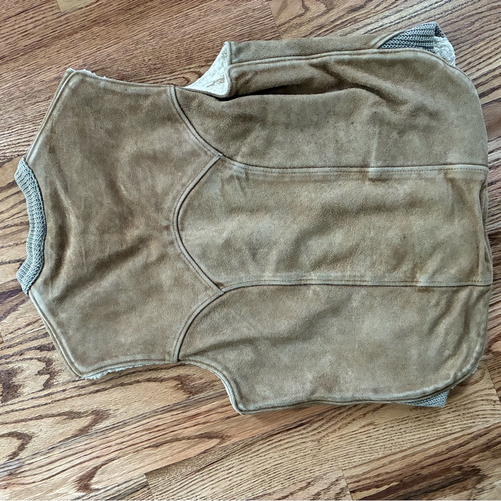 Brown leather Vest - Picture 8 of 8